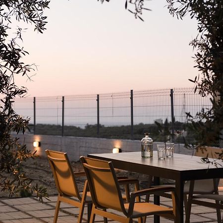Mela Luxury Apartments Maroulas Экстерьер фото