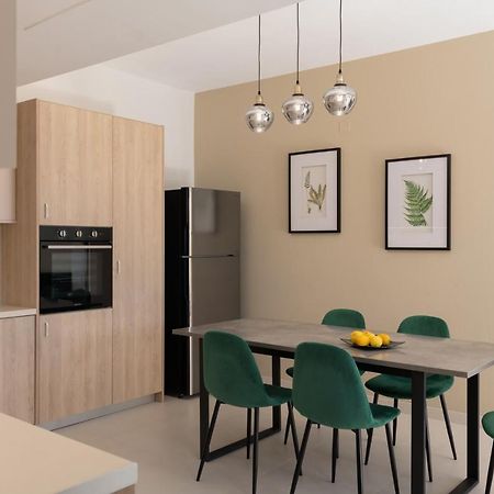 Mela Luxury Apartments Maroulas Экстерьер фото