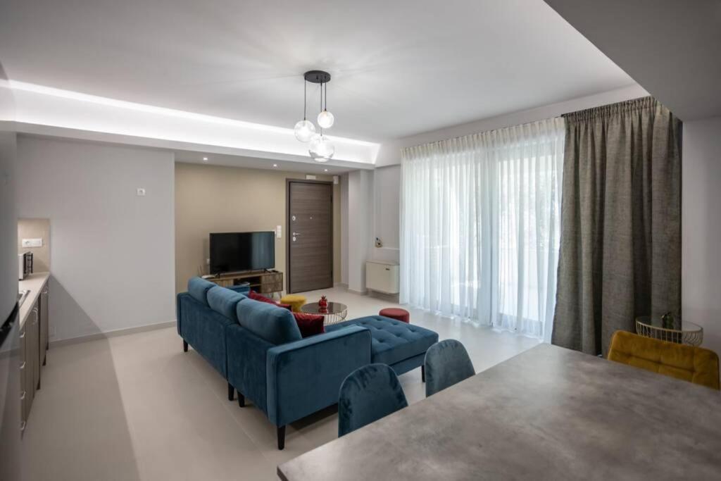 Mela Luxury Apartments Maroulas Экстерьер фото