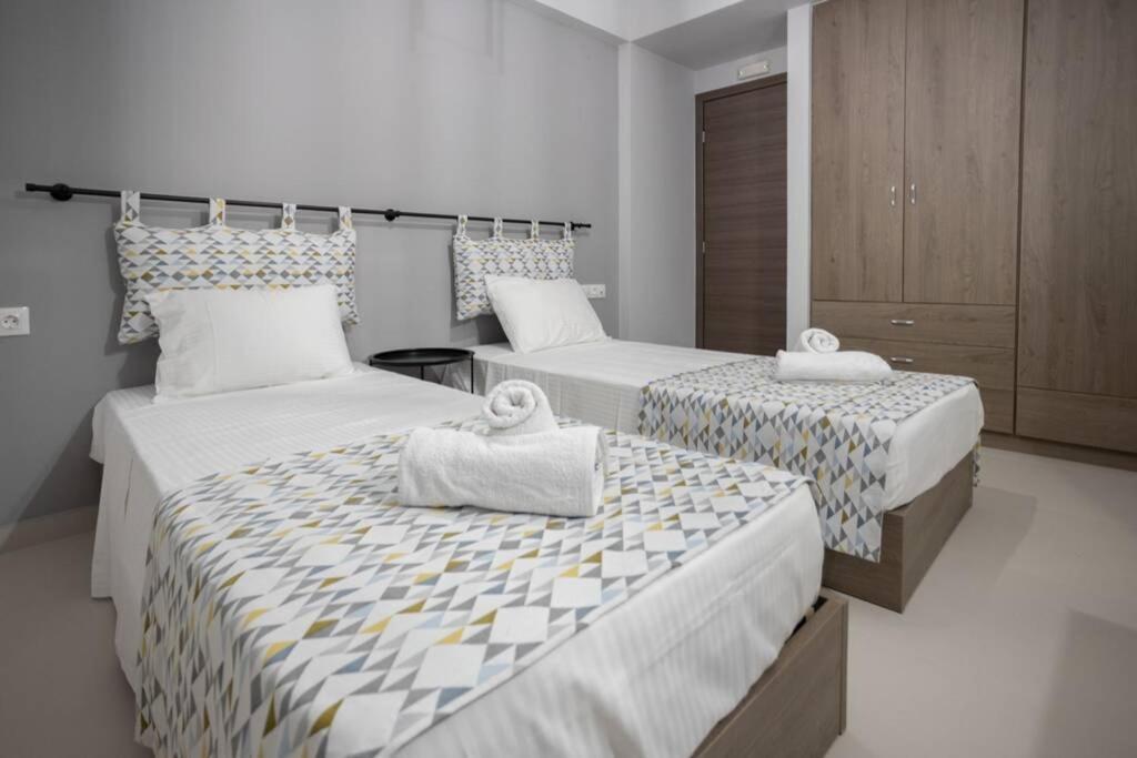 Mela Luxury Apartments Maroulas Экстерьер фото