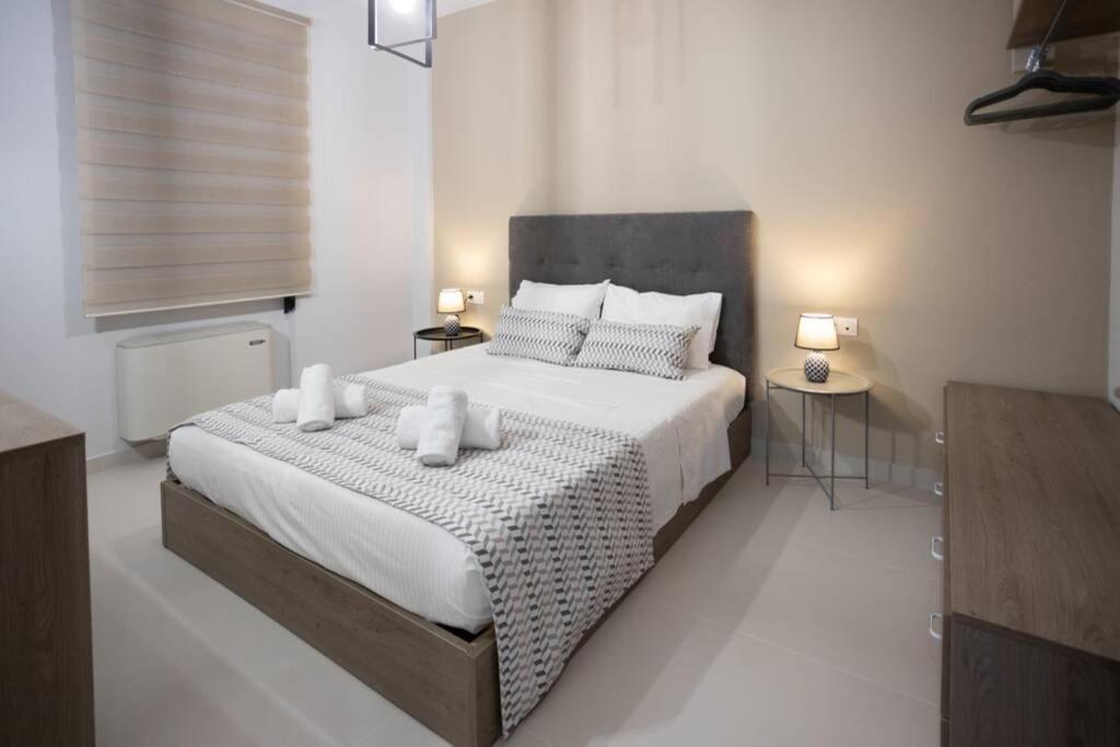 Mela Luxury Apartments Maroulas Экстерьер фото