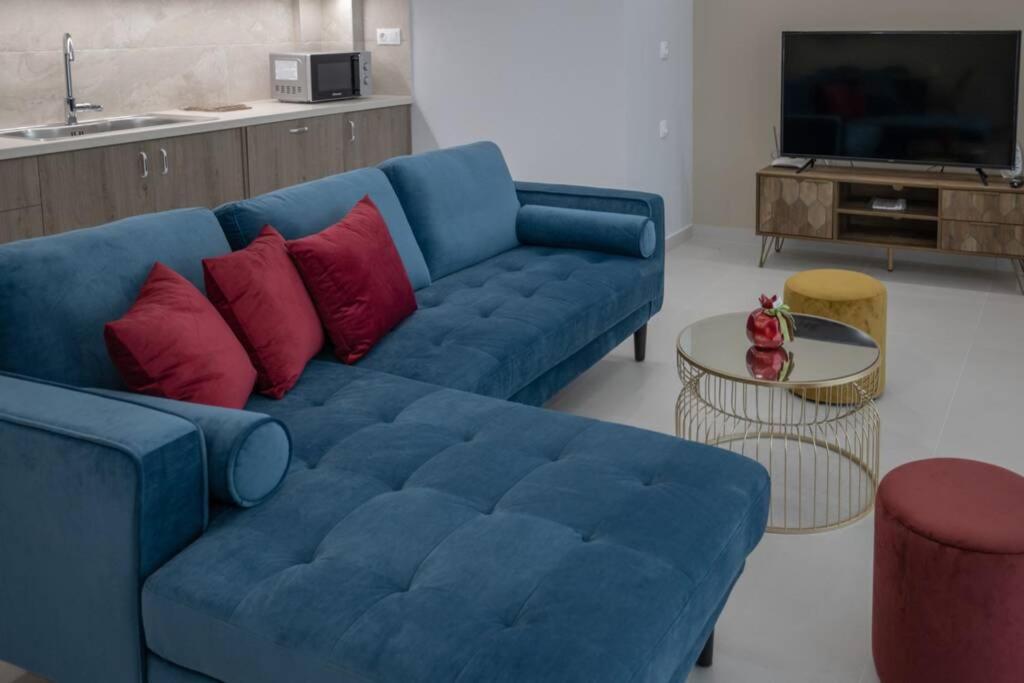Mela Luxury Apartments Maroulas Экстерьер фото