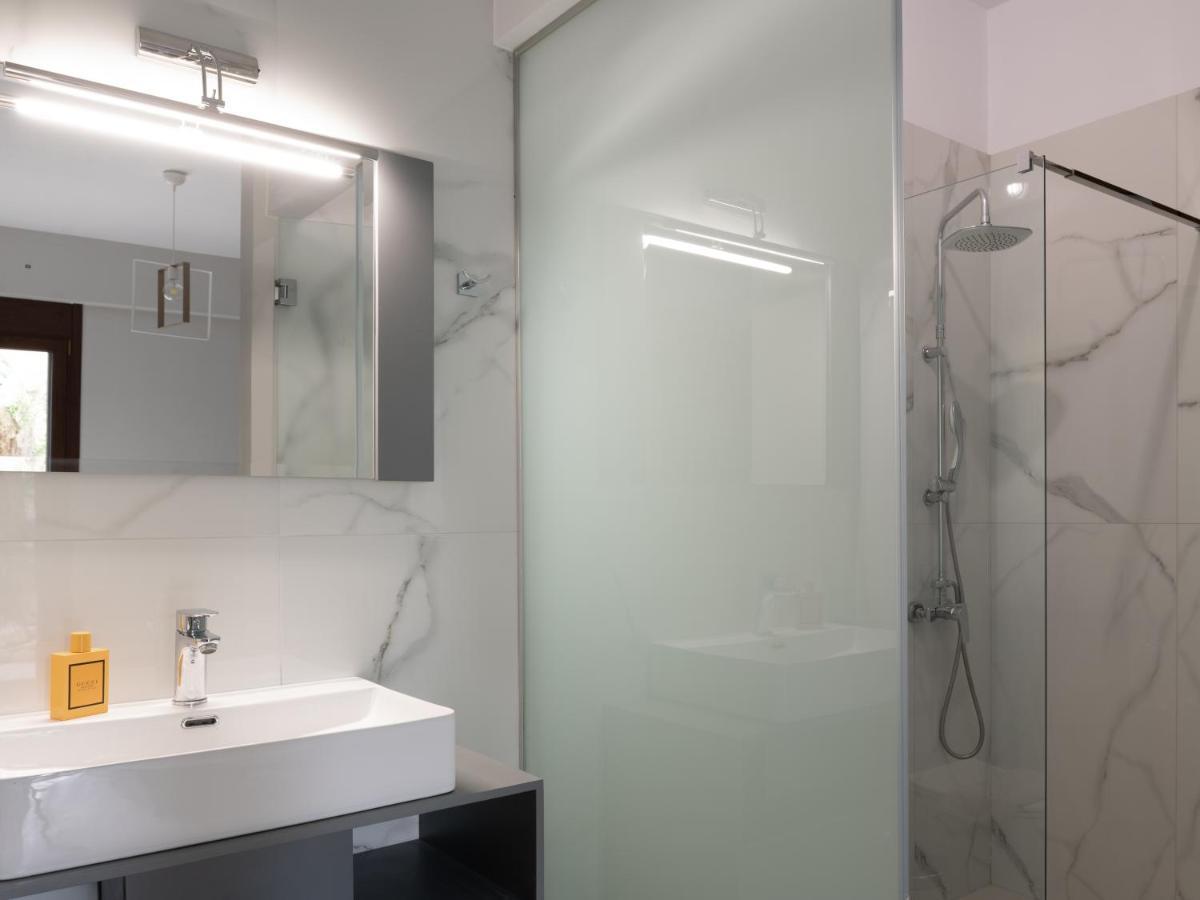 Mela Luxury Apartments Maroulas Экстерьер фото