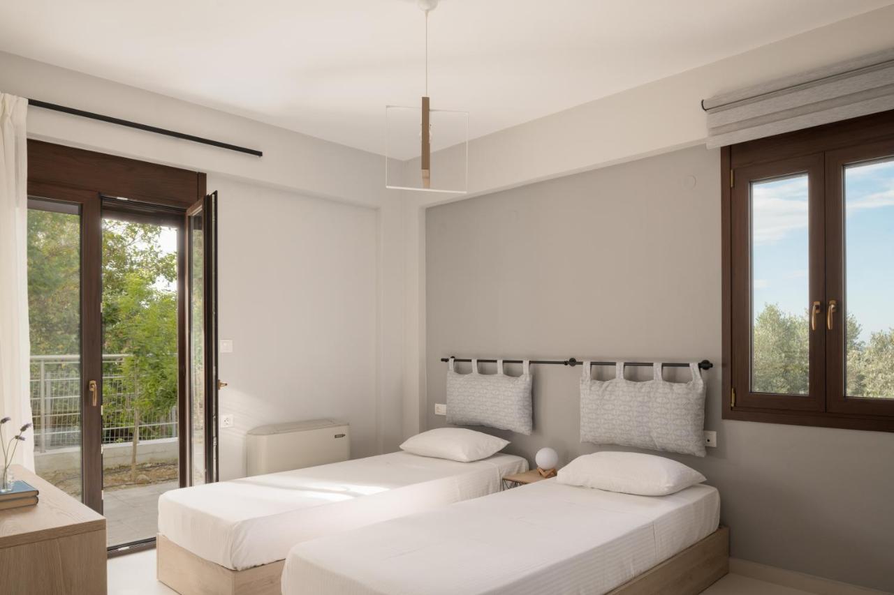 Mela Luxury Apartments Maroulas Экстерьер фото