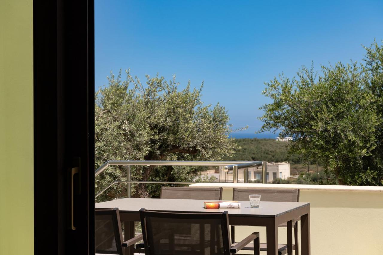 Mela Luxury Apartments Maroulas Экстерьер фото